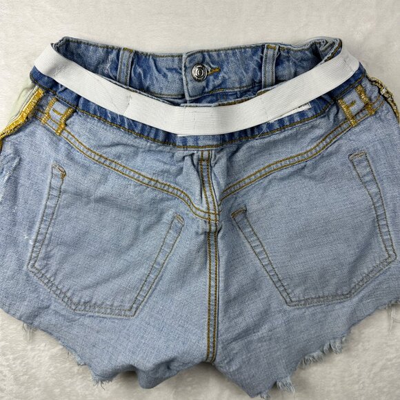Zara Womens High-Waist Distressed Denim Shorts  Sz 6 Raw Hem Elastic Waistband - Picture 7 of 14